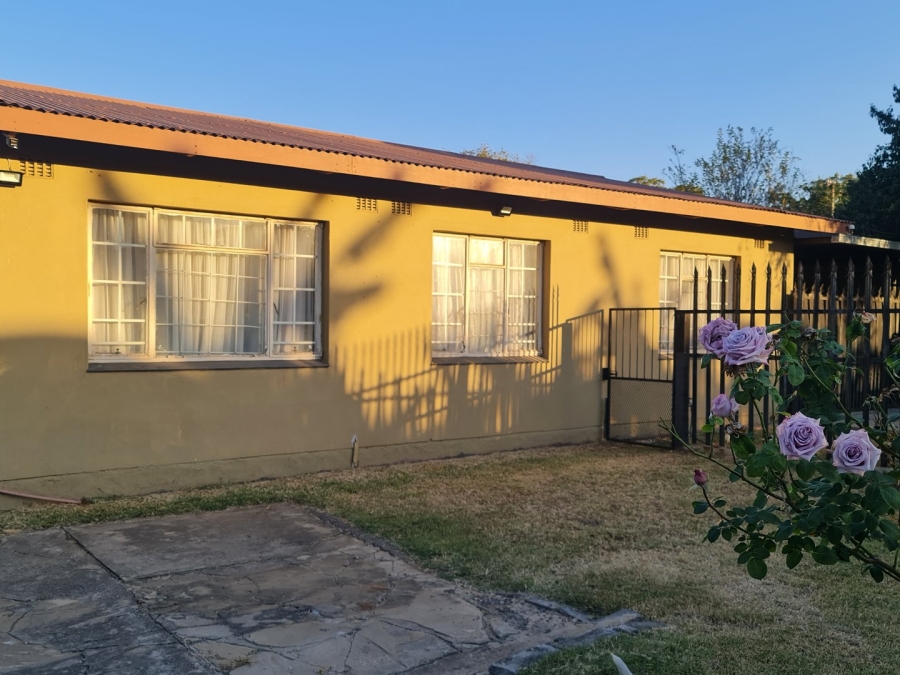 4 Bedroom Property for Sale in Rustenburg Central North West